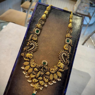 Vanaraj Peacock Heritage Haar